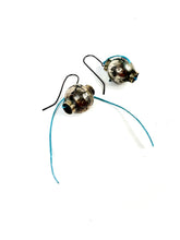 Load image into Gallery viewer, Glimter Go-with Earrings
